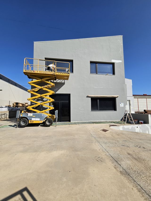 pintura-de-fachadas-nave-industrial