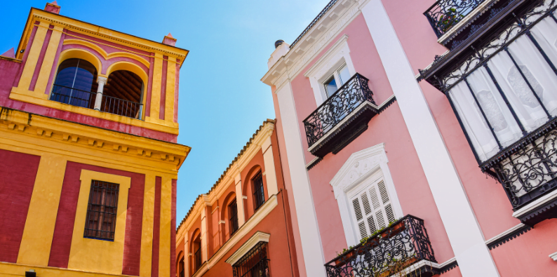 Pintura y Acabados: Renueva tu Fachada